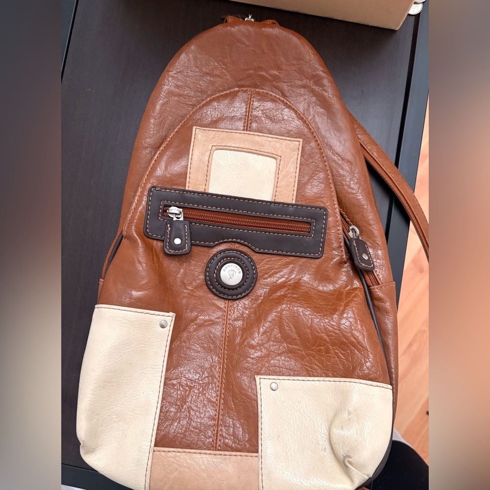 Mouflon Convertible Bag – Brown / White / Beige